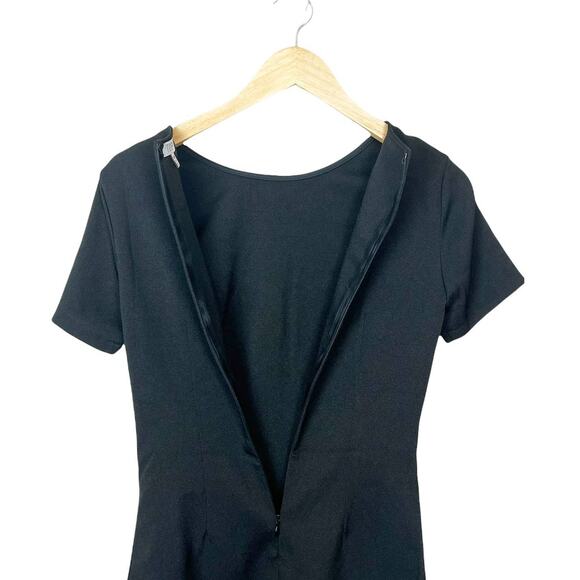 Tobi Scalloped Hem Short Sleeve Black Mini Dress Size Small - Picture 8 of 8